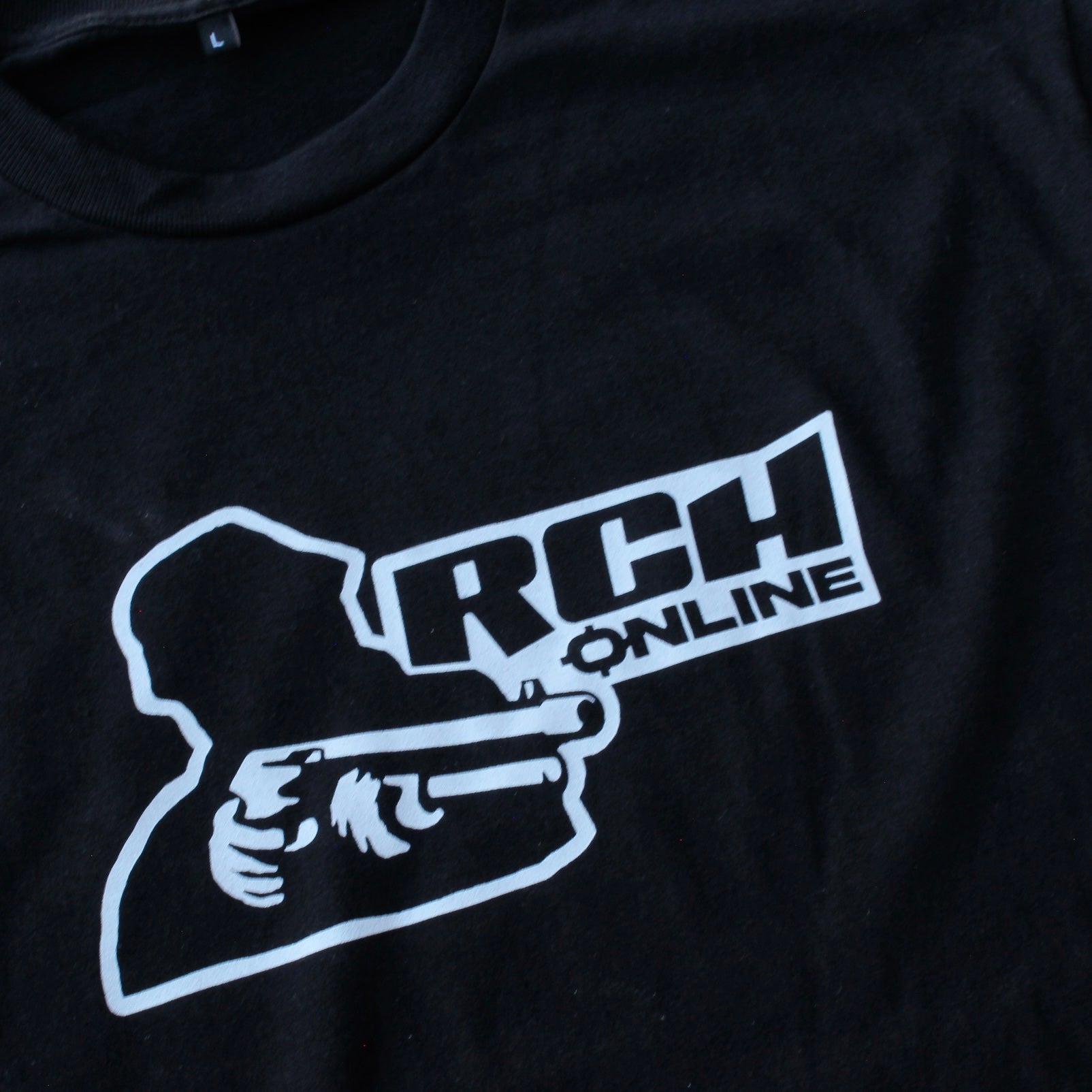 Shooter tee