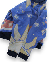 Load image into Gallery viewer, Star Hoodie (cropped L)
